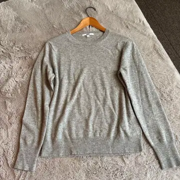 유니클로 캐시미어 100% 크루넥 니트 L 그레이