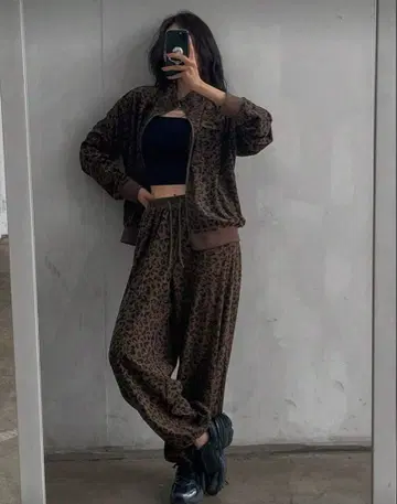 레오파드 무늬 셋업 상하의 세트