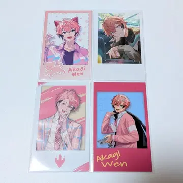 아카기 웬 폴라로이드 4점