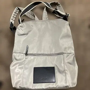 LAZY SUSAN 그레이 나일론 백팩 숄더 스트랩 포함