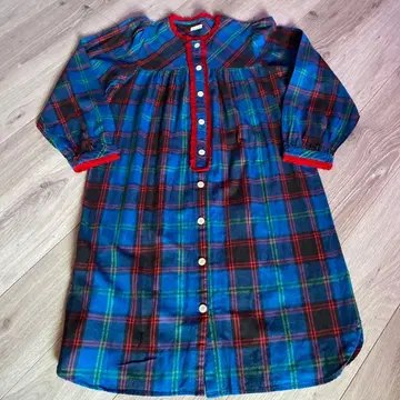 체크 무늬 긴팔 원피스