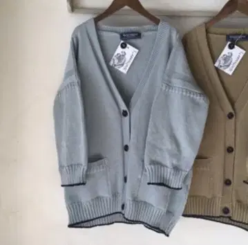 네스트로브 가디건