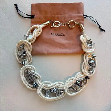 미사용 새상품 MAX&Co. 로프&비즈 초커