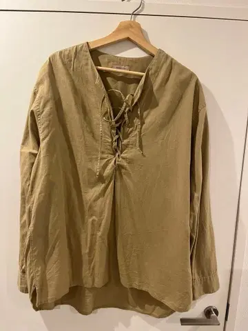 BEAMS LIGHTS 카키 셔츠