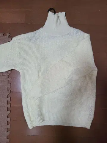 터틀넥 니트 오버 사이즈