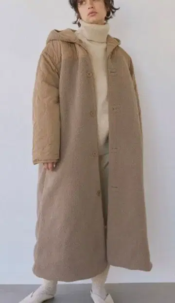 ALEXIA STAM 알리시아스탄 코트