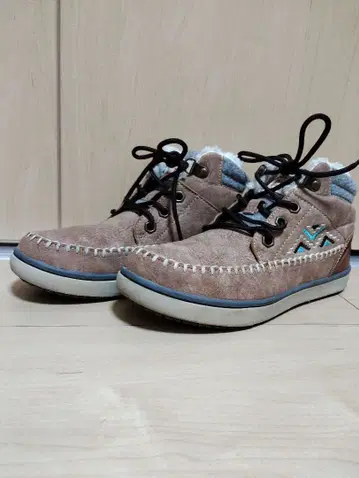 티티카카 숏부츠