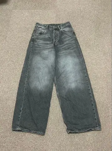 ZARA 슈퍼 배기 핏 청바지 US36 JP29