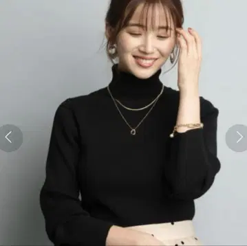 심플 리브 터틀 니트 자스그리티 블랙