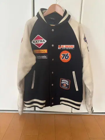 76 Lubricants(76 루브리칸츠) 바시티 자켓 와펜 있음