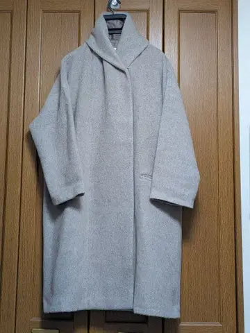 Honnete 리사이클 샤기 울 숄카라 코트