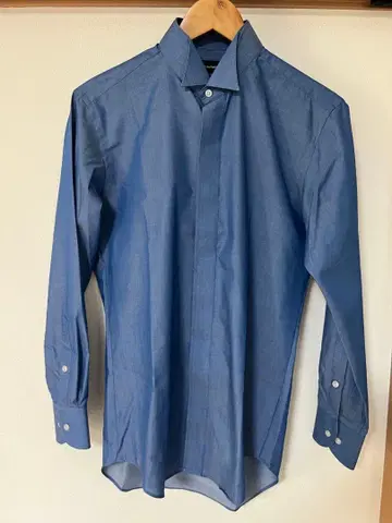 Perfect Suit FActory 윙카라 셔츠 파랑 결혼식