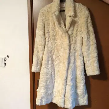 캘빈 클라인 롱 코트 M 크림색