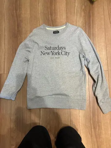 Saturdays New York City 그레이 맨투맨