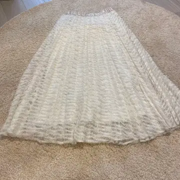 UNTITLED 플레어 스커트 사이즈 3 화이트