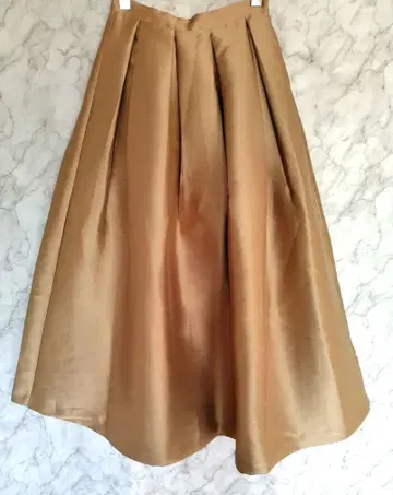 MID'OR 미돌 글로시 드라마틱 스커트 F