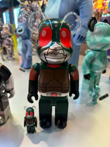 BE@RBRICK 스카이 라이더 100% & 400%