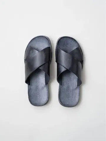 BRADOR / WALK SANDAL -NERO