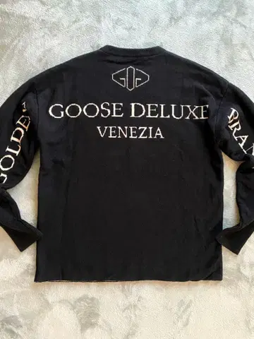 새상품급 GOLDEN GOOSE 로고 니트 블랙