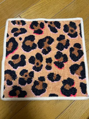 러브리 레오파드