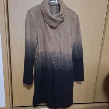 그라데이션 롱 코트