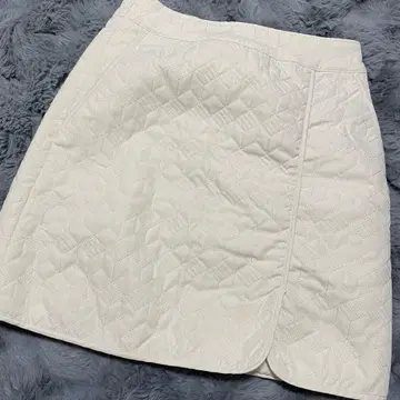 [ 새상품 ] [jeanasis] 퀼팅 스커트 여성용