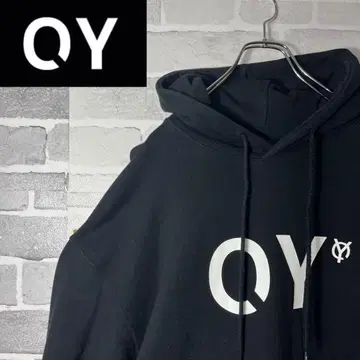 QY 블랙 후드 부착 후드티