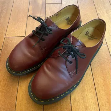 Dr.Martens 닥터마틴 (브라운)