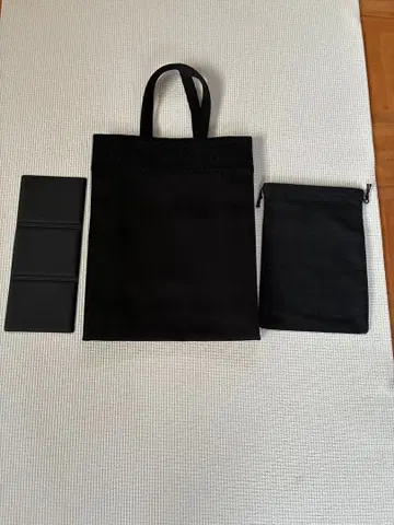 접이식 포멀 토트 부속물 있음 (덮개 부분 류무라 미술 직물제)