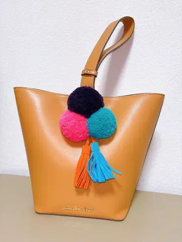 토트백 폼폼 포함