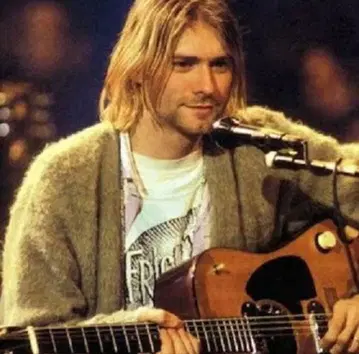 커트 코베인풍 elements 그라데이션 가디건 M