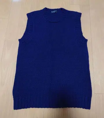 Margaret Howell 네이비 니트 베스트