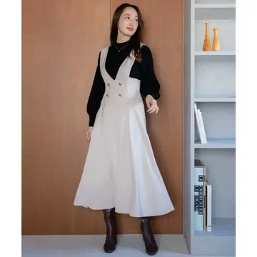 노엘라 프론트 버튼 점프 스커트 베이지