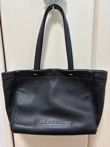 MARC BY MARC JACOBS 토트백 덤 참 포함