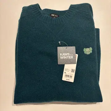 KAWS x UNIQLO 다크 그린 니트 XL
