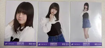 노기자카46 브로마이드 토미사토 리나 컴프 니트 뷔스티에