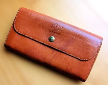 일비손테 브라운 가죽 장지갑