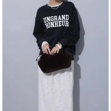 Arpege story UNGRAND BONHEUR 맨투맨 블랙