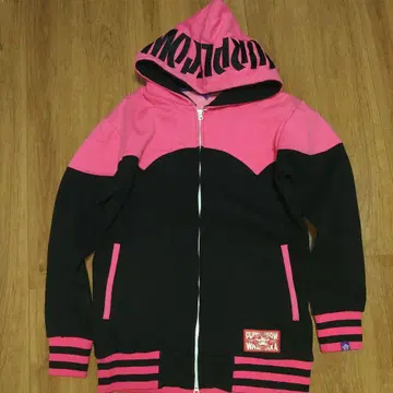 후드 부착 집업 후드티 블랙과 핑크