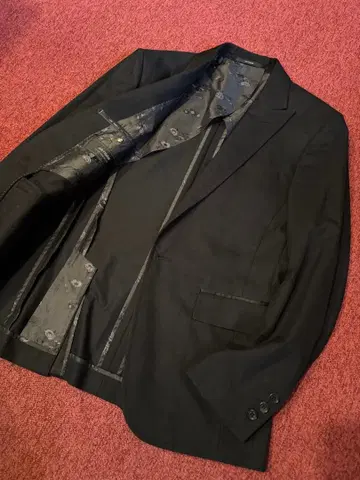 새상품급 [아티산] 실크 면 혼방 블랙 자켓