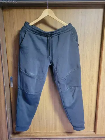 워크맨 다크 그레이 조거 팬츠 맨투맨 소재 Find-Out