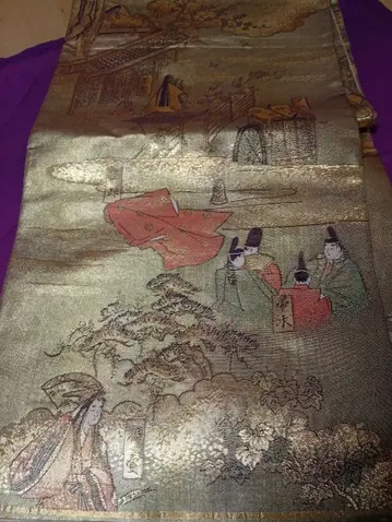 전통적인 그림체의 고급 후쿠로 오비