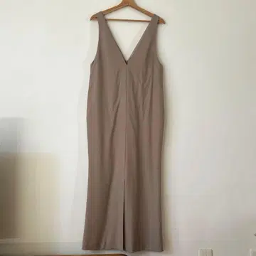 미사용 V넥 원피스 [ Noble ]