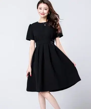 에밀리아 위즈 턱 플레어 원피스 M 블랙