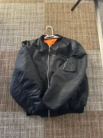 블랙 MA-1 플라이트 자켓