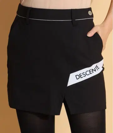 DESCENTE 블랙 스커트 여성용 가을/겨울 속기모 2024 신상