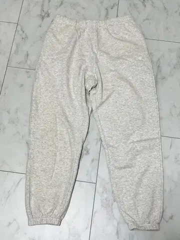 [ 새상품급 ] 뉴발란스 NB 스웨트 팬츠 시솔트 헤더 오트밀