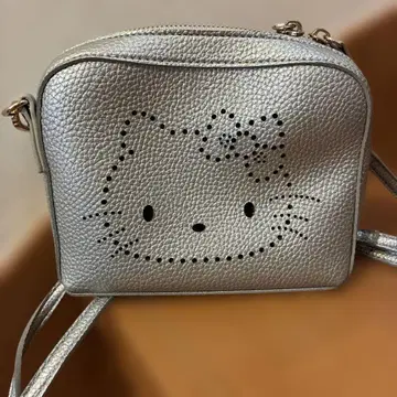 가격 인하 살롱 드 뤼방 x 헬로키티 숄더백 사선 실버