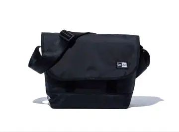 뉴에라 숄더백 9L 블랙