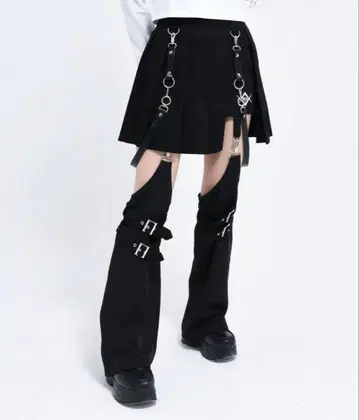 REFLEM 레그 커버 포함 레이어드 데님 숏 팬츠 블랙